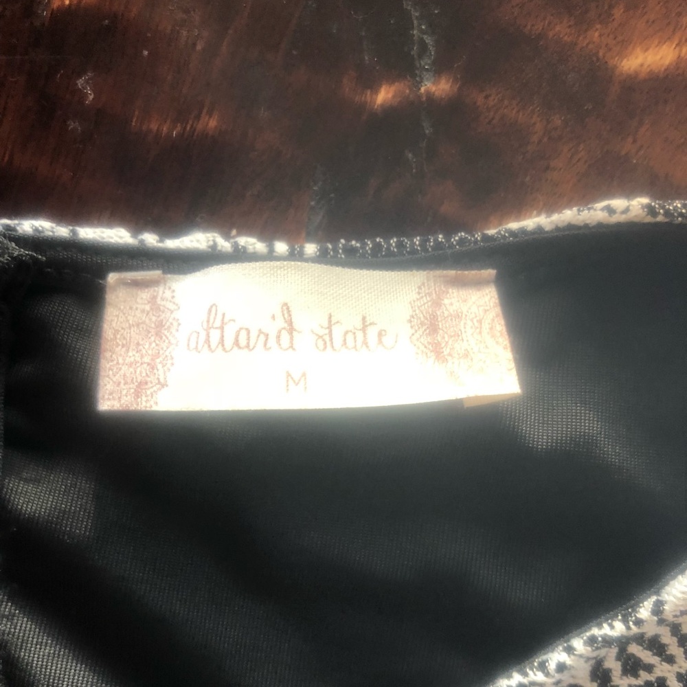 Altard State Dress - Picture 4 of 5